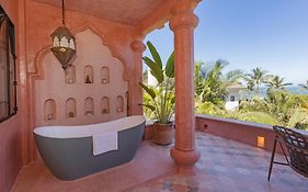 Nomada Wellness Hotel